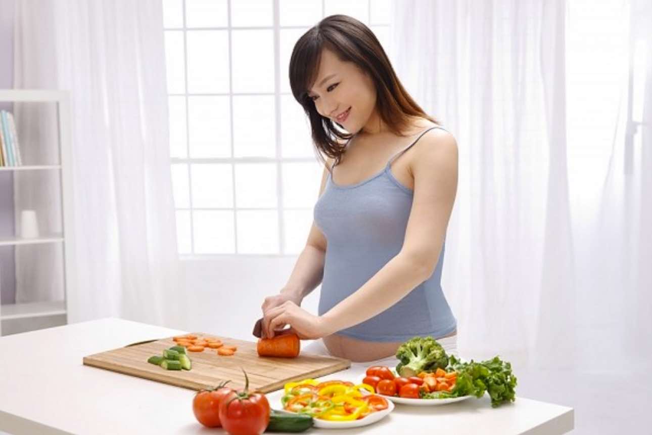 Chế độ ăn cho từng giai đoạn của thai kỳ