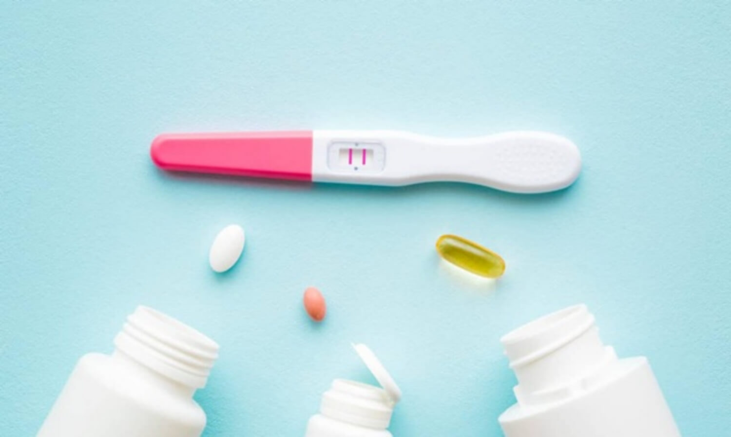 Khi mang thai, uống Prenatal có cần uống thêm sắt và canxi không?