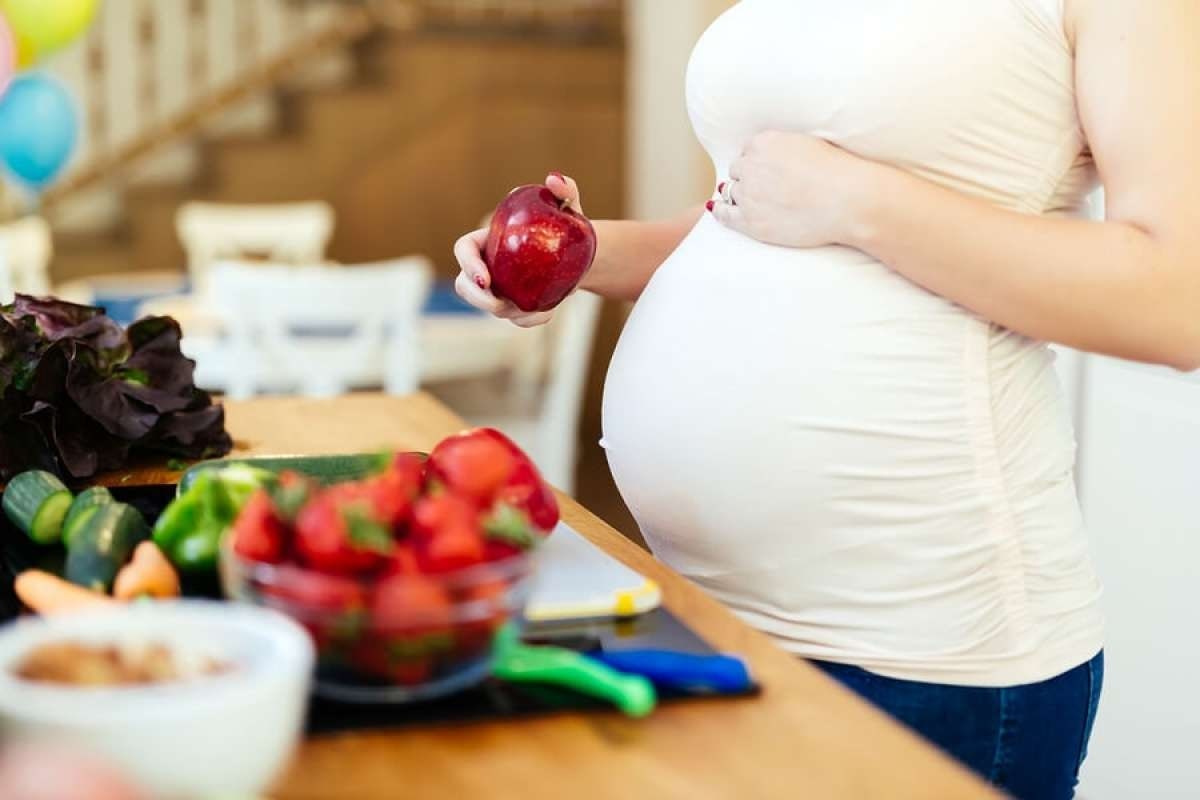 Những sai lầm trong chế độ dinh dưỡng ở mẹ bầu
