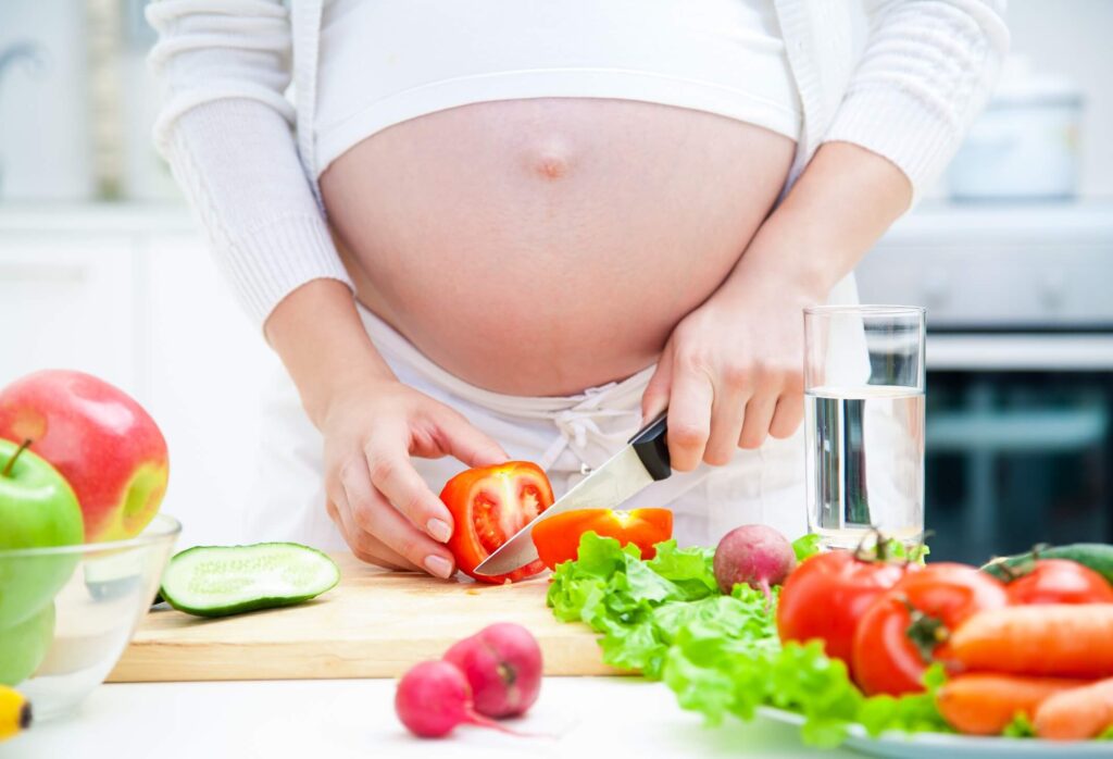 Chế Độ Dinh Dưỡng Cho Bà Bầu Theo Từng Tháng